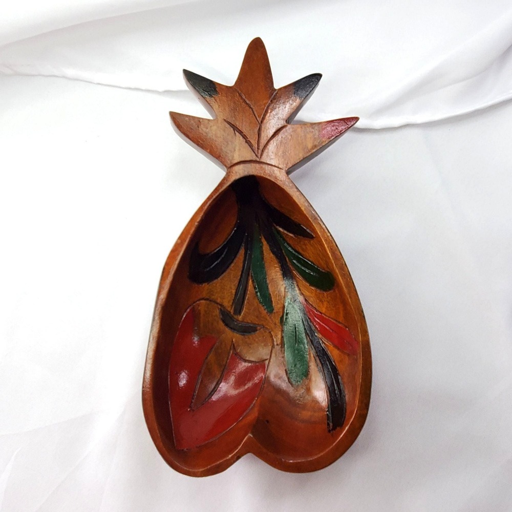 Costa Rican Hand-Carved Wooden Monkey Pod Pineapple-Shaped Decorative Bowl